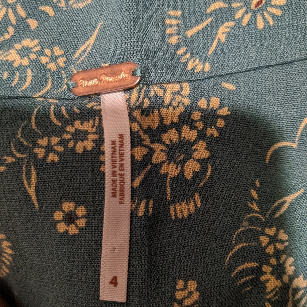 Free People - Faux Wrap Mini Skirt, Bandana Style - Size 4 (Green Floral) - Picture 6 of 15